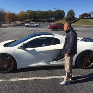 Meet your Posher, Luis